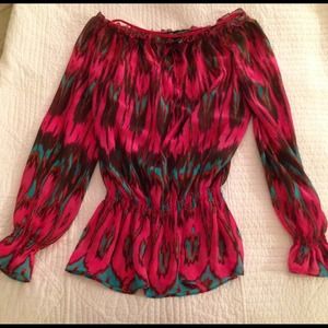 Host pic! Sheer flowy printed top