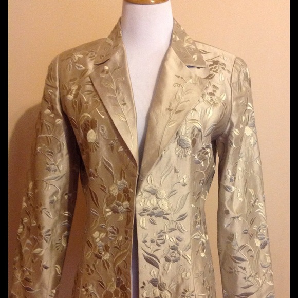 🎉HOST PICK🎉Silk Jacket, NWOT - Picture 2 of 4