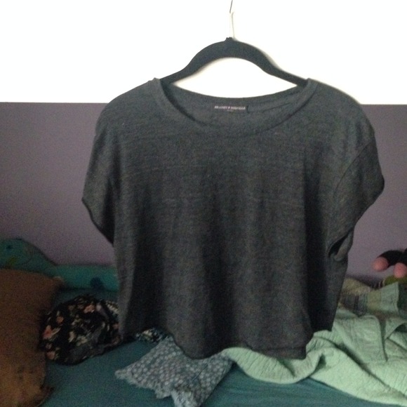brandy Melville crop top