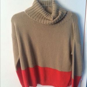 ✨SALE✨Turtleneck brown sweater