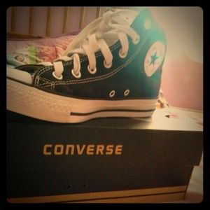Black converse