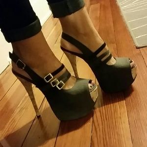 Shoedazzle heels