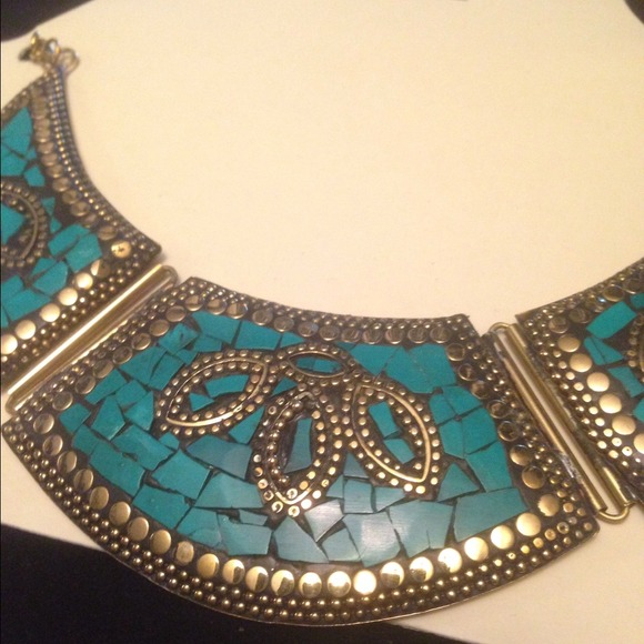 Antique looking necklace - Picture 2 of 2