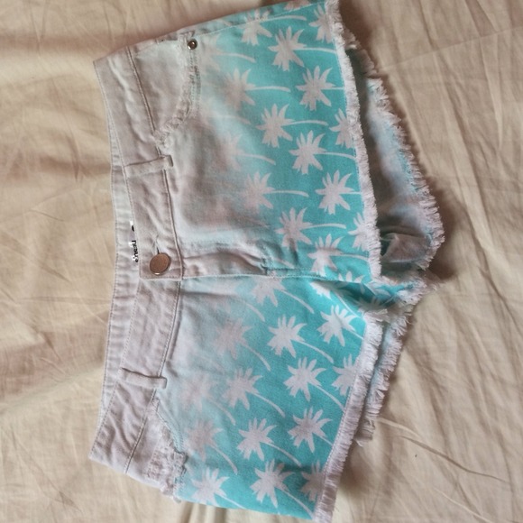dip dye palm tree shorts M