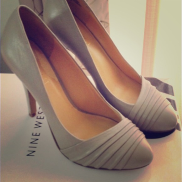 Nine West pumps size 5.