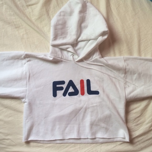 Petals & peacocks FAIL cropped sweatshirt