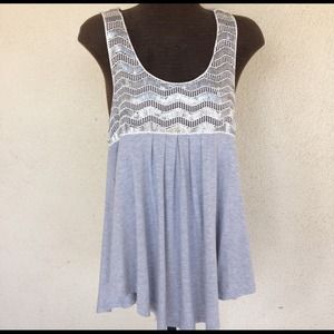 LIVING DOLL Gray sequined RACERBACK top, Sz L