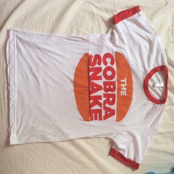cobra snake ringer burger tee