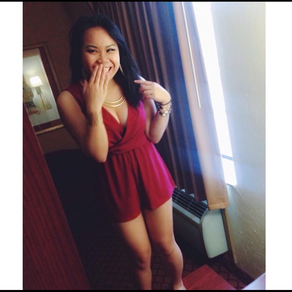 Red romper - Picture 2 of 2