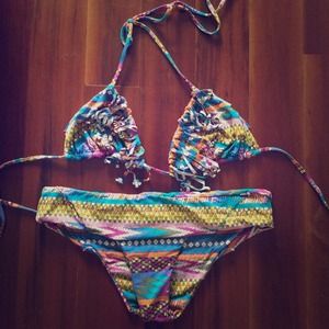 Billabong bikini medium top and bottom