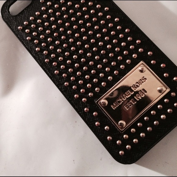 Michael Kors Accessories - Michael Kors iPhone 5,5c, and 5s cover!!