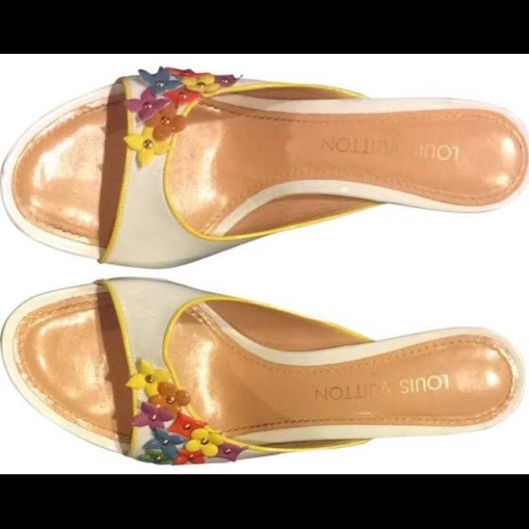 Louis Vuitton vintage flower heels - Picture 2 of 2