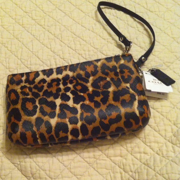 ❌KEEPING❌gifting for Xmas CoachOcelot Med Wristlet - Picture 2 of 4