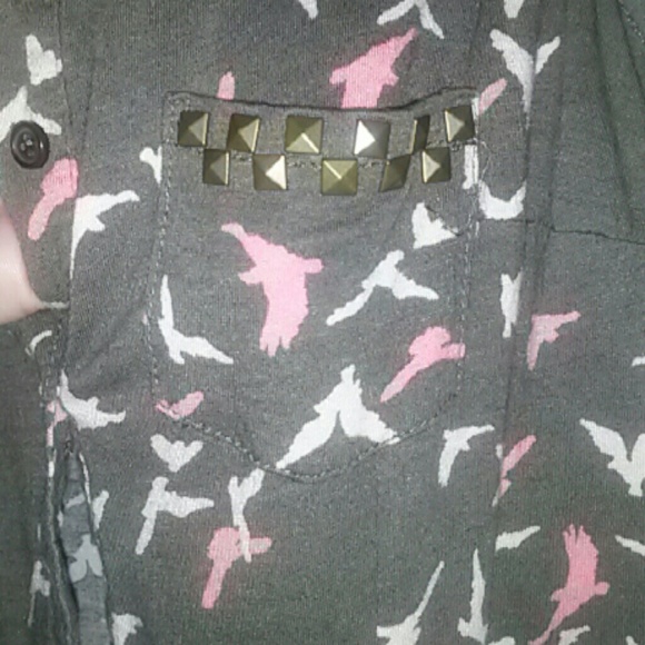 Top - Picture 2 of 3