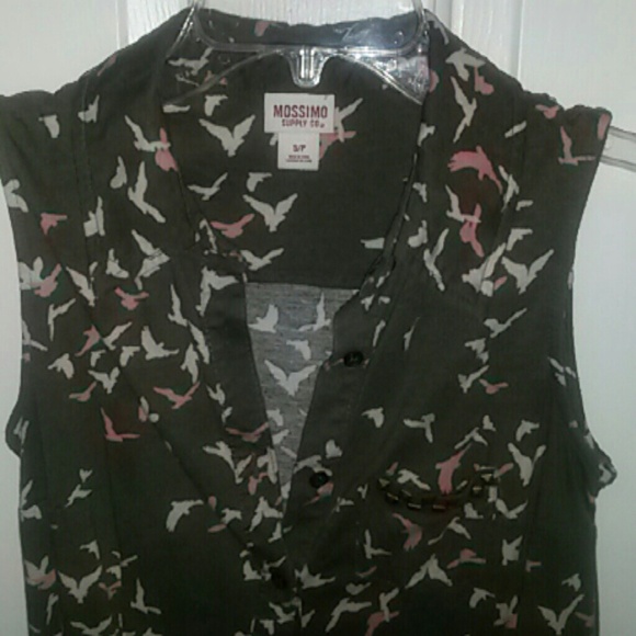 Top - Picture 3 of 3