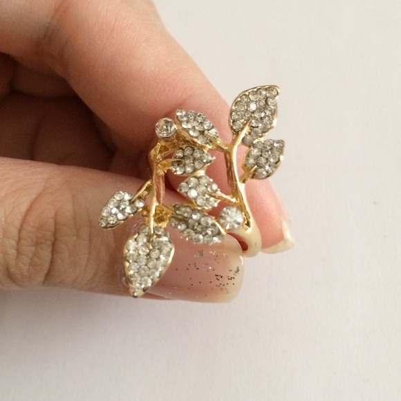 Ring - Picture 3 of 3