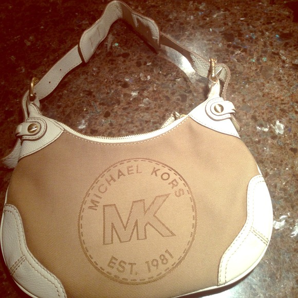 Michael kors small tote