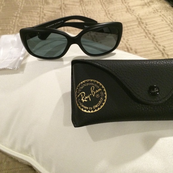 Ray ban polarized sunglasses