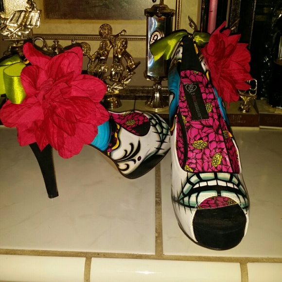 Iron Fist from Just Fab Peep Toe Fancy Pumps