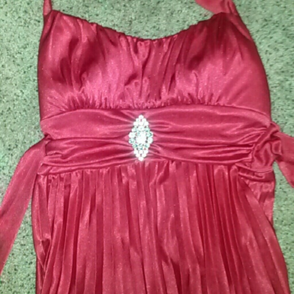 Dress - Picture 2 of 2