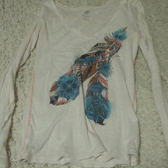 long sleeve tshirt with feather