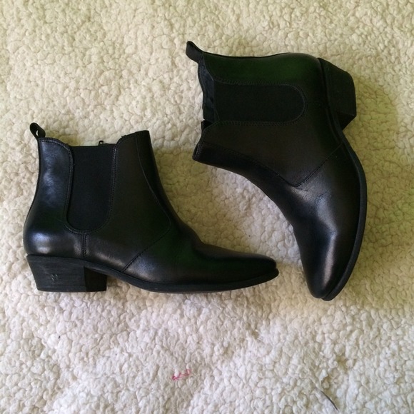 Genuine leather Chelsea boots
