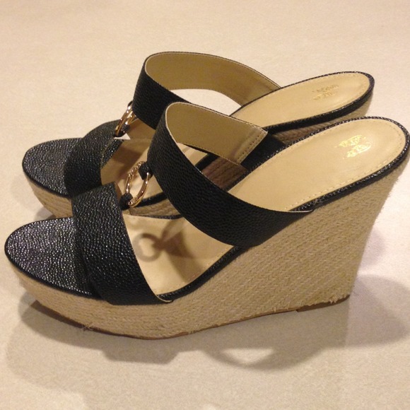 Victoria's Secret Shoes - Victoria's Secret Wedges