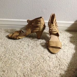 Tan heeled sandal