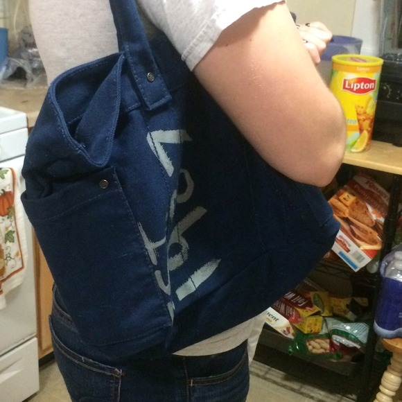 Blue and White canvas handbags - Picture 2 of 4