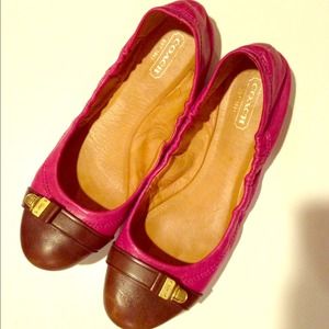 Authentic Coach flats