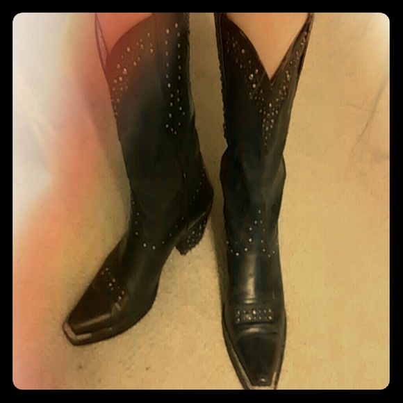 ARIAT BOOTS