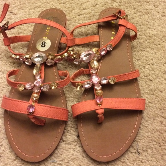 Cute Madden girl sandals