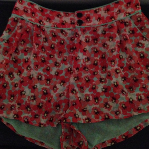 Floral high waist shorts