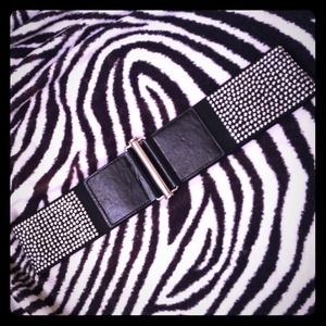 Express sparkly belt