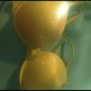 Victoria's Secret Very Sexy bra