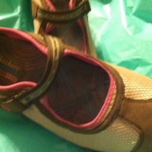 Bundled.  Skechers. Adorable and comfortable.