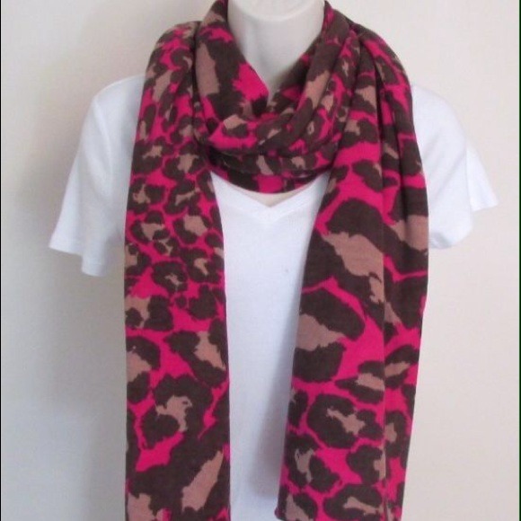 Diane Von Furstenberg leopard print scarf - Picture 2 of 4