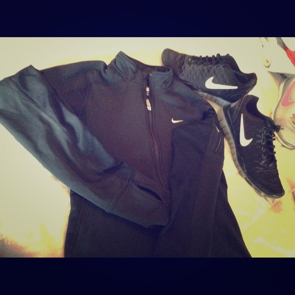 Nike runners jacket