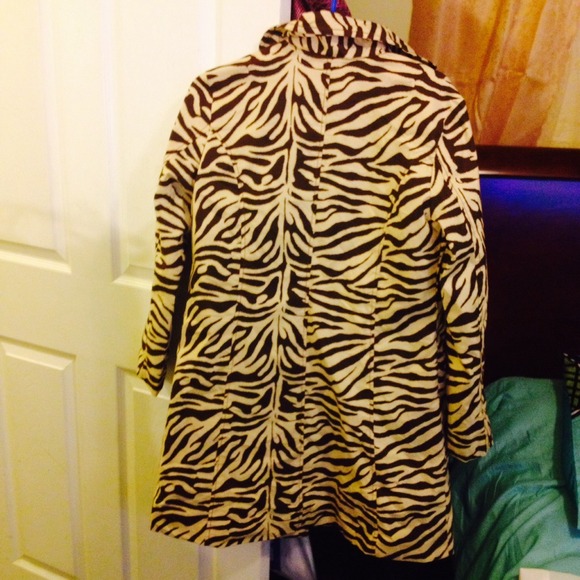 Zebra jacket - Picture 2 of 4