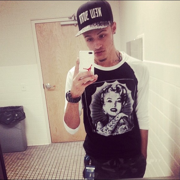 Meet your seller 😊👋👋