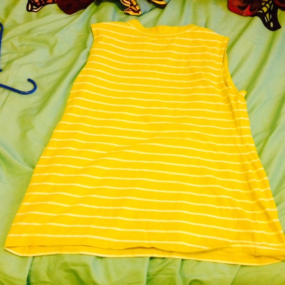 shirt - Picture 2 of 2