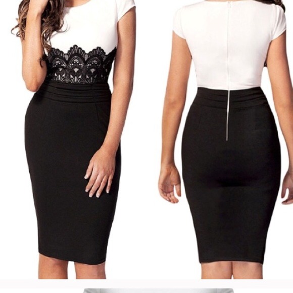 Dresses & Skirts - Sold ✔️✔️Black and white dress