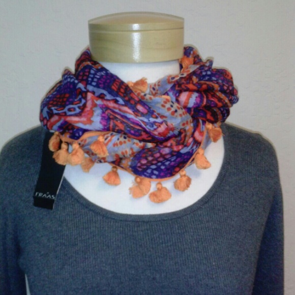 Infinity Scarf - Picture 3 of 4