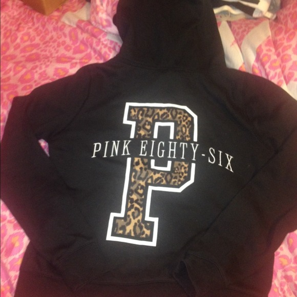 TRADED💘 Victorias Secret PINK Leopard ZIP Hoodie