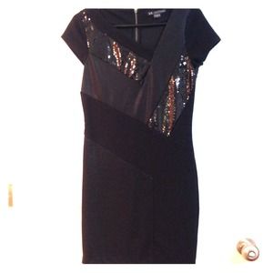 🔜 Armani Exchange Dress