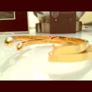 🚫SOLD on ebay🚫 Goldtone Vince Camuto Hoops