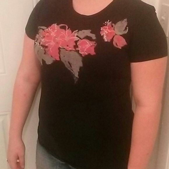 Black Floral Tee