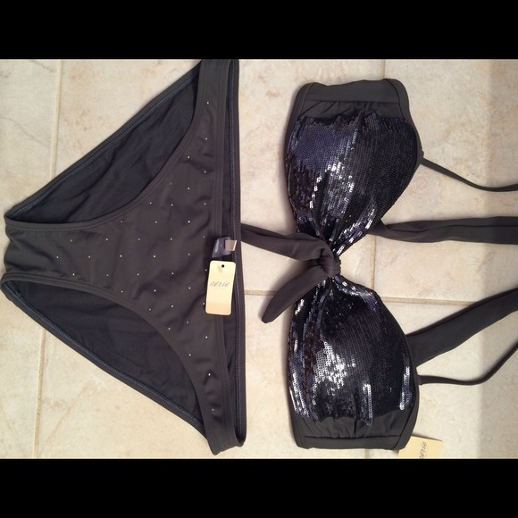 Aerie new bikini . New with tags. L