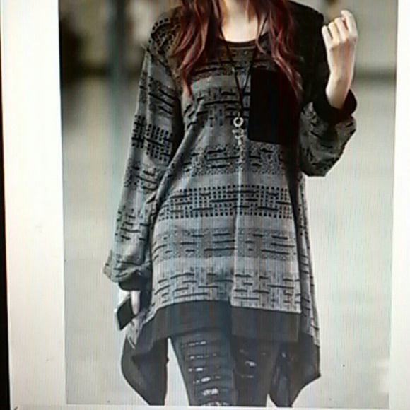 Brand new color block shirt