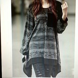 Brand new color block shirt